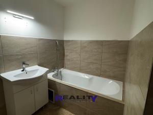 Pronájem bytu 4+1, Nepomyšl, 78 m2