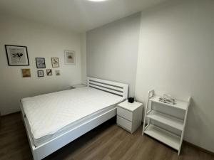 Pronájem bytu 2+kk, Vestec, Máchova, 50 m2