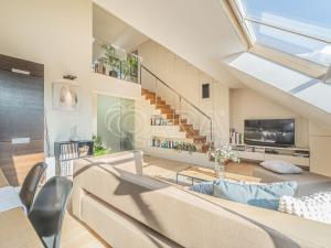 Prodej atypického bytu, Praha - Holešovice, Haškova, 115 m2