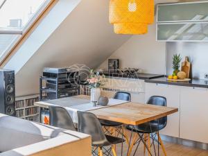 Prodej atypického bytu, Praha - Holešovice, Haškova, 115 m2