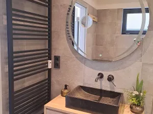 Pronájem bytu 2+kk, Praha - Holešovice, Veverkova, 40 m2