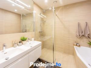 Prodej bytu 4+kk, Praha - Malešice, Univerzitní, 92 m2