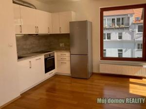 Pronájem bytu 2+kk, Praha - Holešovice, Komunardů, 65 m2