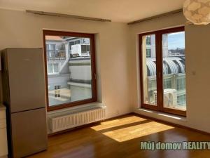 Pronájem bytu 2+kk, Praha - Holešovice, Komunardů, 65 m2
