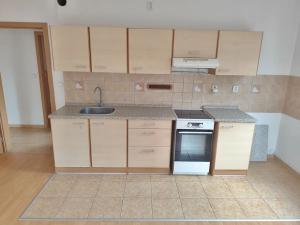 Pronájem bytu 3+kk, Jablonec nad Nisou, U Tenisu, 69 m2