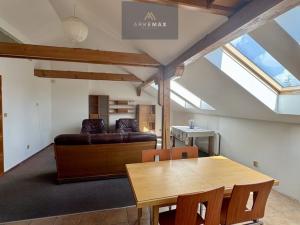 Prodej restaurace, Staré Město, Jamnická, 800 m2