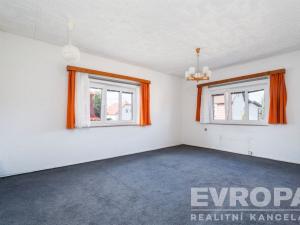 Prodej vily, Praha - Dolní Počernice, Listopadová, 139 m2