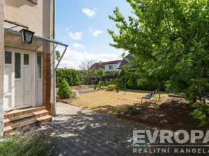 Prodej vily, Praha - Dolní Počernice, Listopadová, 139 m2