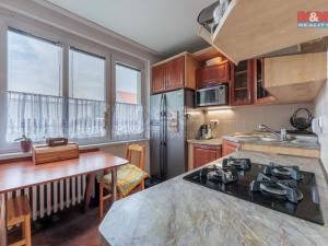 Prodej bytu 3+1, Karlovy Vary - Rybáře, Vodárenská, 77 m2
