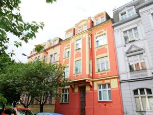 Pronájem bytu 1+1, Karlovy Vary, Jízdárenská, 42 m2
