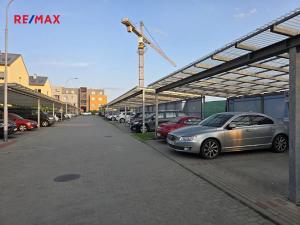 Pronájem garážového stání, Brno, Ponětovická, 12 m2