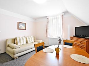 Prodej vícegeneračního domu, Nové Hamry, 560 m2
