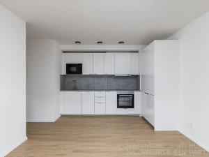 Pronájem bytu 2+kk, Praha - Holešovice, Poupětova, 50 m2