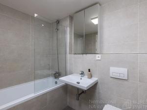Pronájem bytu 1+kk, Praha - Vysočany, Smržových, 33 m2