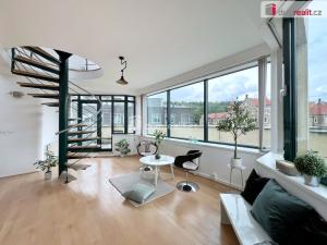 Pronájem bytu 2+1, Praha - Smíchov, Holečkova, 100 m2