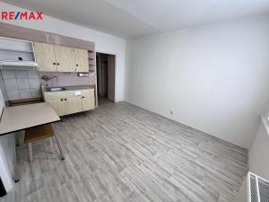 Pronájem bytu 2+kk, Kamenice nad Lipou, Za Kult. domem, 38 m2