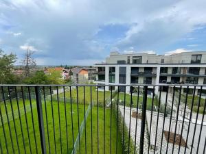 Pronájem bytu 1+kk, Praha - Štěrboholy, K učilišti, 39 m2