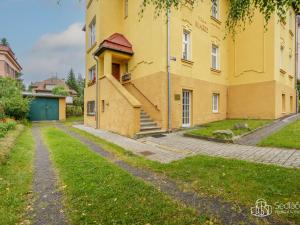 Prodej bytu 4+1, Karlovy Vary, Brožíkova, 128 m2