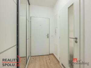 Prodej bytu 1+kk, Praha - Uhříněves, náměstí Bratří Jandusů, 32 m2