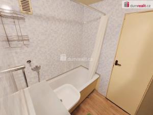 Prodej bytu 3+1, Praha - Prosek, Veltruská, 62 m2