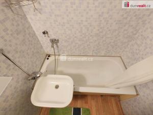 Prodej bytu 3+1, Praha - Prosek, Veltruská, 62 m2