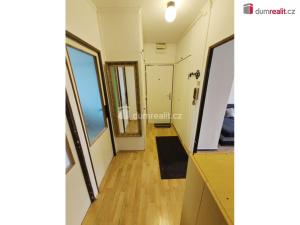 Prodej bytu 3+1, Praha - Prosek, Veltruská, 62 m2