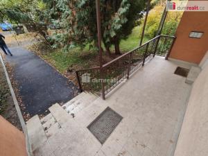 Prodej bytu 3+1, Praha - Prosek, Veltruská, 62 m2