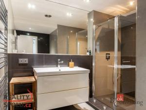 Pronájem bytu 2+kk, Praha - Bohnice, Hlivická, 55 m2