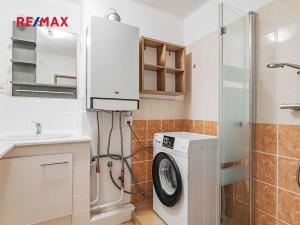 Pronájem bytu 2+1, Jindřichův Hradec, Tovární, 58 m2