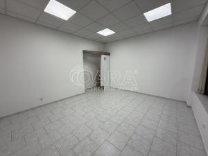 Pronájem obchodního prostoru, Benešov, Tyršova, 23 m2
