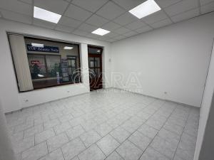 Pronájem obchodního prostoru, Benešov, Tyršova, 23 m2