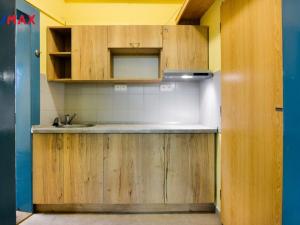 Pronájem kanceláře, Praha - Bubeneč, Bubenečská, 49 m2