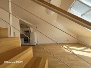 Prodej bytu 2+kk, Praha - Vinohrady, Boleslavská, 72 m2