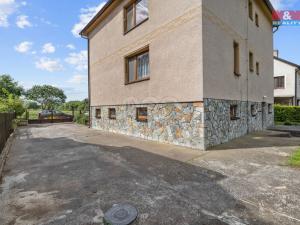 Prodej rodinného domu, Kněževes, Jižní, 140 m2