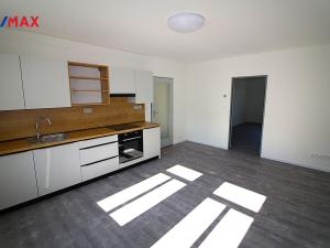 Pronájem bytu 2+kk, Jablonec nad Nisou, Podhorská, 57 m2
