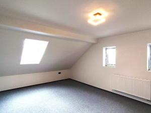 Pronájem rodinného domu, Chrudim, 180 m2