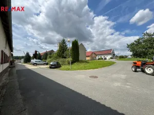 Prodej výrobních prostor, Věžky, 2322 m2