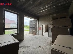 Prodej výrobních prostor, Věžky, 2322 m2