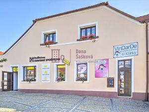 Pronájem obchodního prostoru, Jindřichův Hradec, Růžová, 54 m2