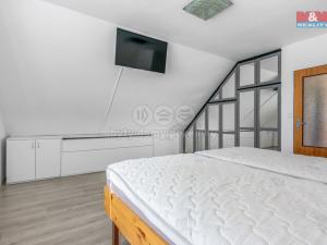 Pronájem rodinného domu, Dolní Bousov, Okružní, 180 m2