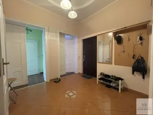 Pronájem bytu 4+1, Karlovy Vary, Bulharská, 125 m2