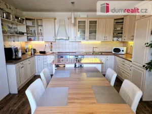 Prodej rodinného domu, Zlatá Koruna - Plešovice, 334 m2