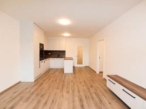 Pronájem bytu 3+kk, Praha - Modřany, Zlochova, 72 m2