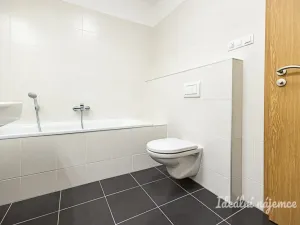 Pronájem bytu 3+kk, Praha - Vysočany, Ocelářská, 82 m2