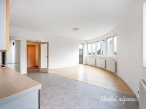 Pronájem bytu 2+kk, Praha - Černý Most, Ocelkova, 65 m2