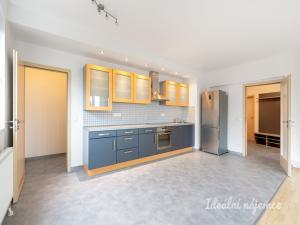 Pronájem bytu 2+kk, Praha - Černý Most, Ocelkova, 65 m2