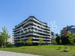 Prodej obchodního prostoru, Praha - Karlín, Karolinská, 59 m2