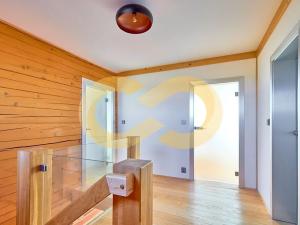 Prodej rodinného domu, Nové Hrady, Vilová čtvrť, 216 m2