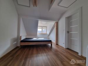 Pronájem bytu 2+kk, Sokolov, Slezská, 50 m2