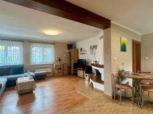 Pronájem rodinného domu, Cheb - Háje, Svatý Kříž, 100 m2